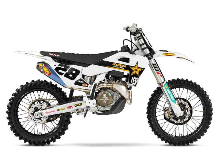 PHO_BIKE_90_RE_FC-450-Rockstar-MY24-right_#SALL_#AEPI_#V1